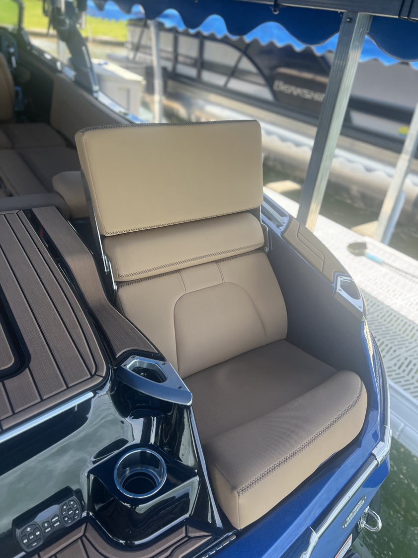 2021 Mastercraft X24 Icon